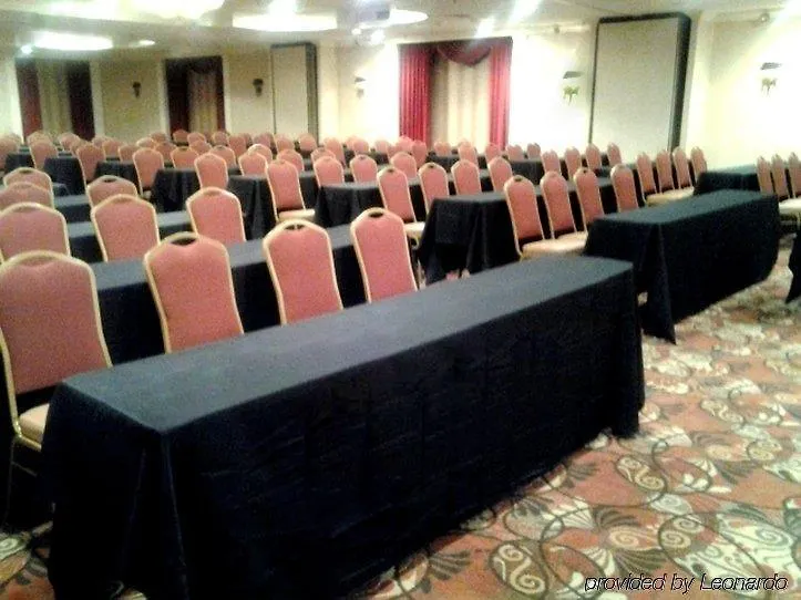 Adria Hotel And Conference Center New York 3*,