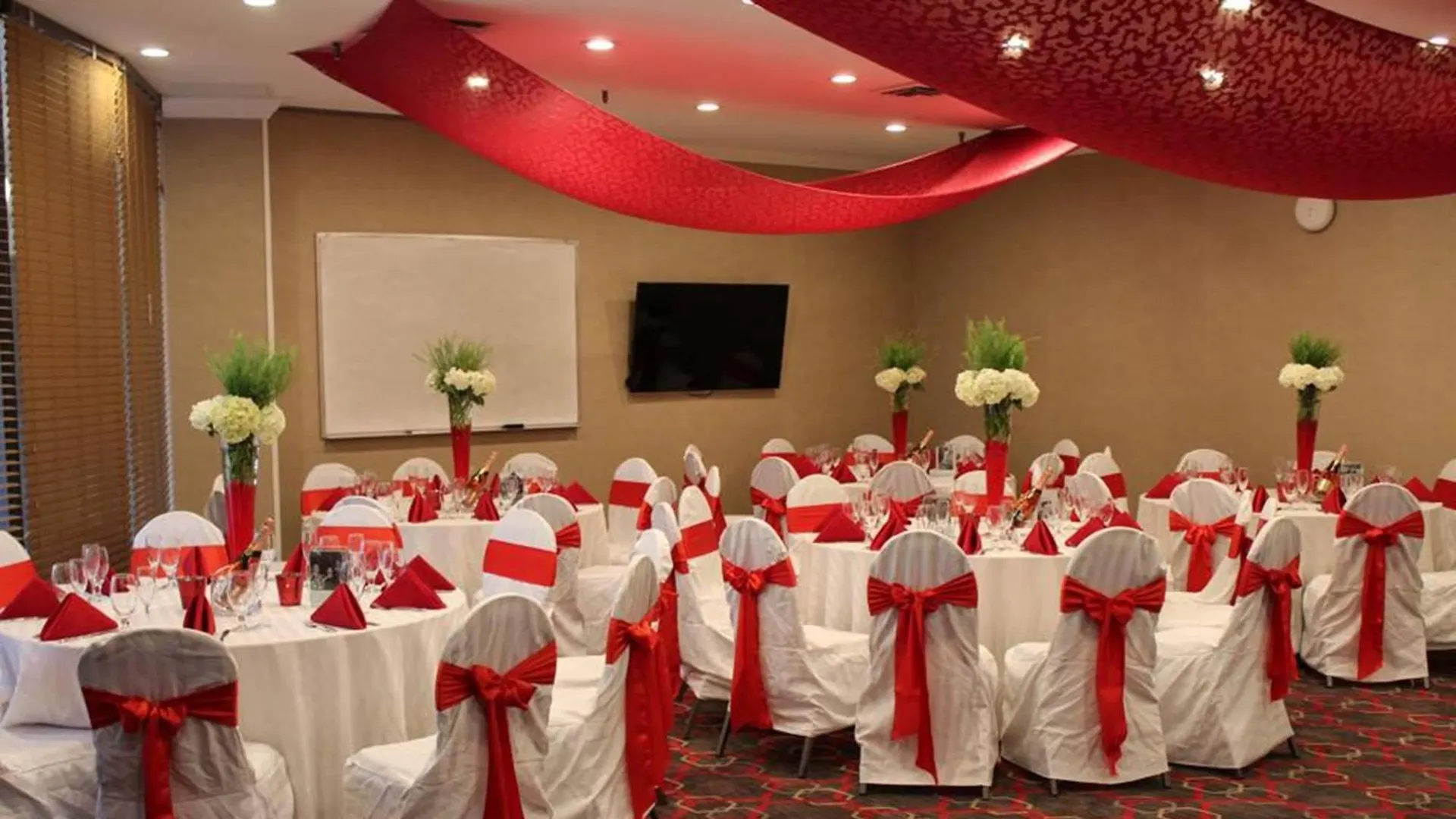 Adria Hotel And Conference Center New York