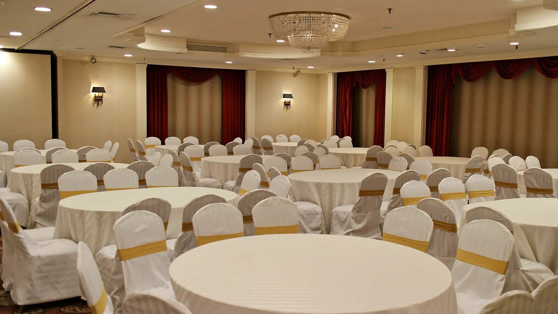 Adria Hotel And Conference Center New York